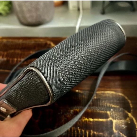 Louis Vuitton Black Unisex Crossbody Bag - Picture 6 of 8